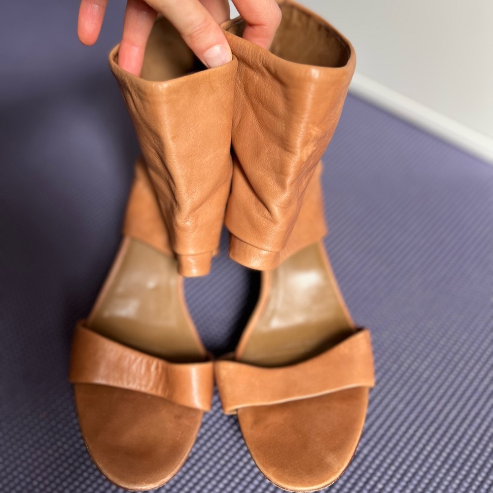 Ash Tan Heeled Boots Classic Leather Design